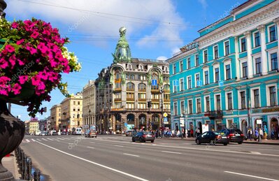 depositphotos_36384443-stock-photo-nevsky-prospect-in-st-petersburg.jpg